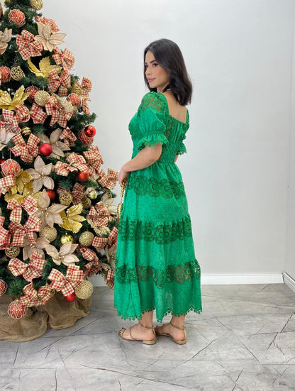 Vestido Fernanda Midi sem Bojo Manga Princesa Bordado Verde