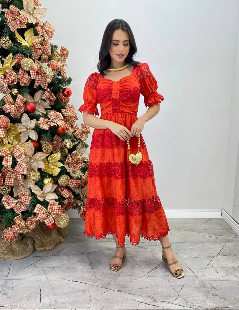 Vestido Fernanda Midi sem Bojo Manga Princesa Bordado Vermelho