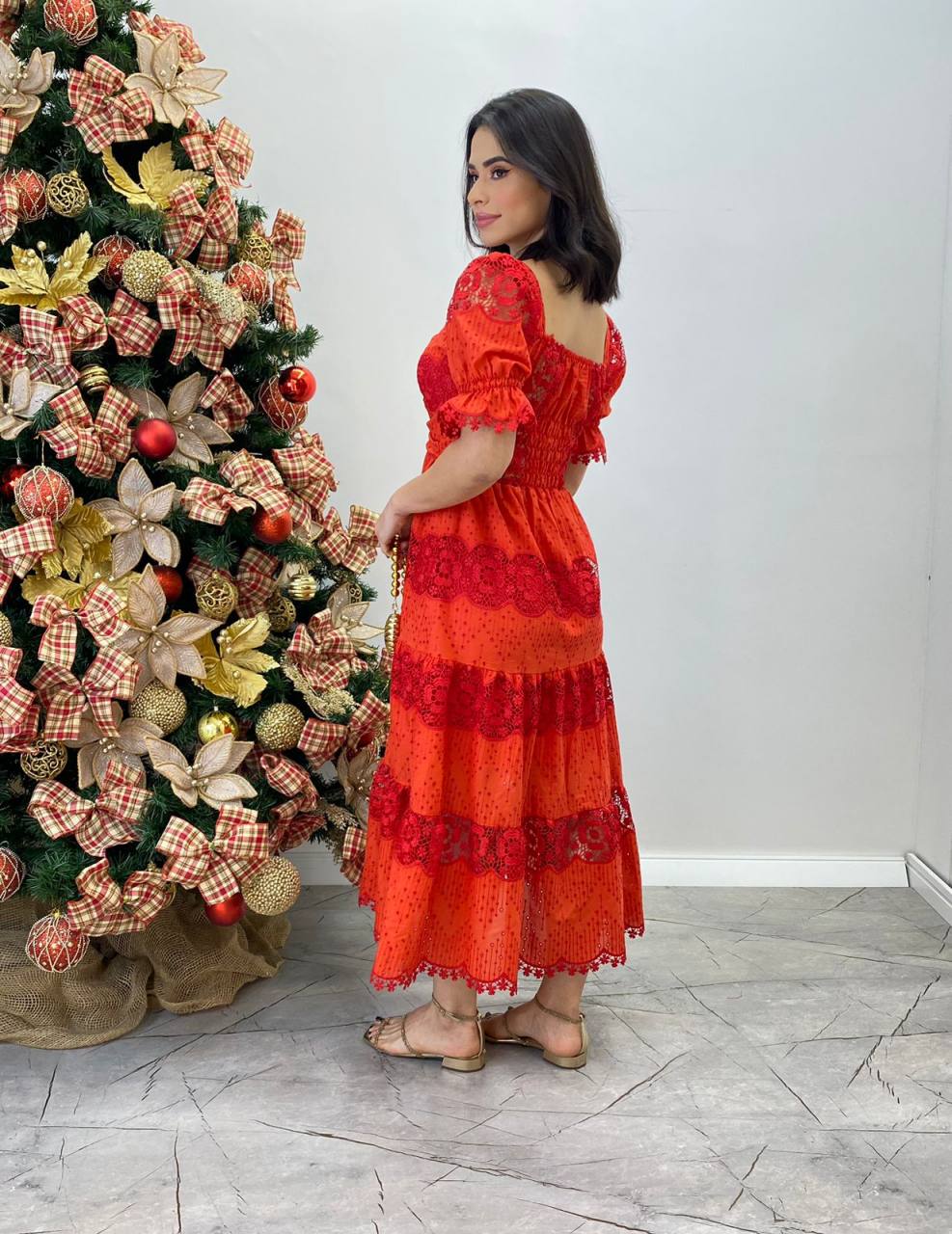 Vestido Fernanda Midi sem Bojo Manga Princesa Bordado Vermelho